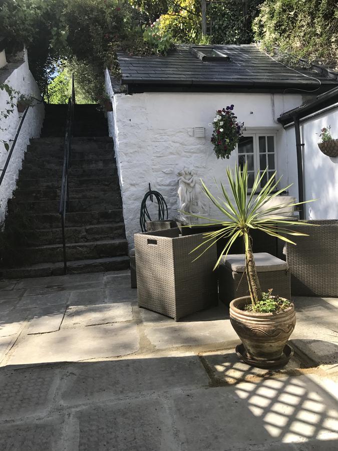 Ashburton Court 79 Bed & Breakfast Exterior photo