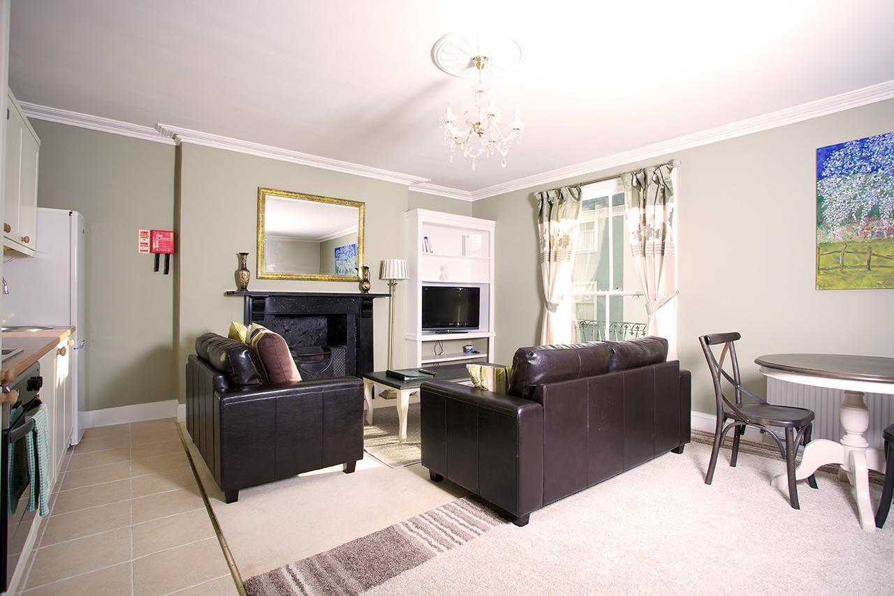Ashburton Court 79 Bed & Breakfast Exterior photo